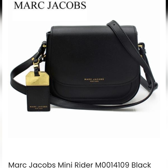 Marc Jacobs Handbags - Marc Jacobs Purse